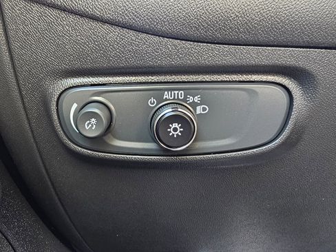 Used 2023 Chevrolet Equinox LT w/ Driver Convenience Package image 26