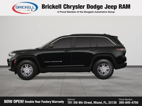 New 2025 Jeep Grand Cherokee Laredo w/ Luxury Tech Group I image 3