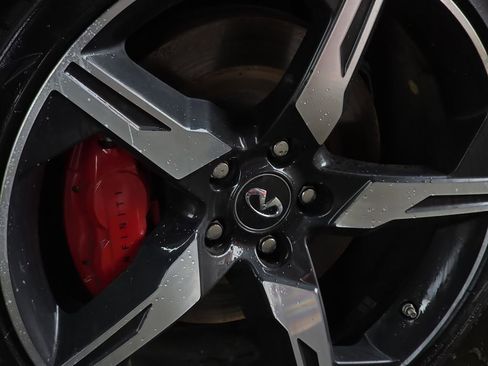 Used 2018 INFINITI Q60 Red Sport 400 w/ Pro Active Package image 21