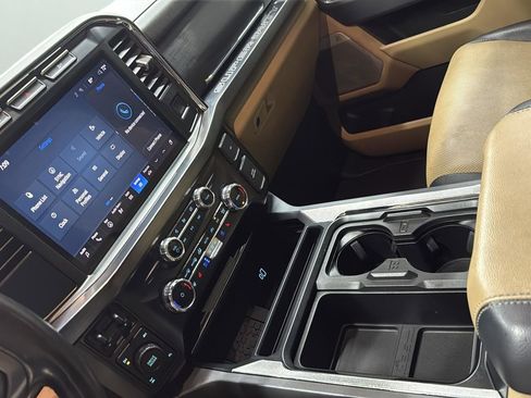 Used 2023 Ford F250 Lariat image 21