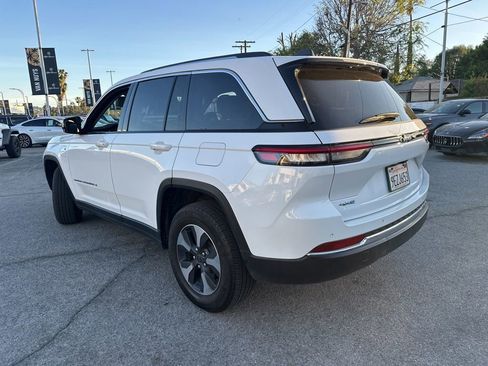 Used 2023 Jeep Grand Cherokee 4xe image 4