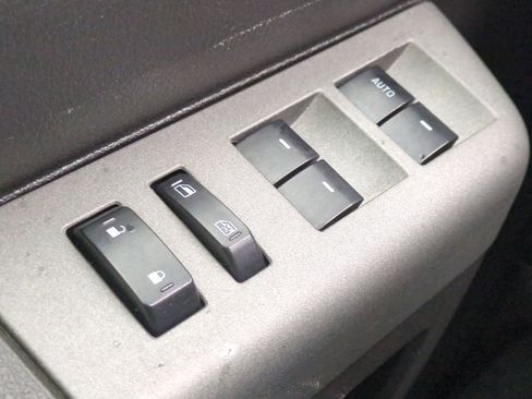 Used 2011 Ford F350 Lariat w/ Lariat Interior Pkg image 29