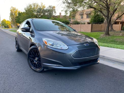 Used 2016 Ford Focus Electric Hatchback image 3
