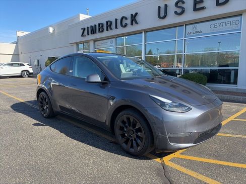 Used 2021 Tesla Model Y Long Range AWD/4WD image 3