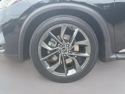 Used 2019 INFINITI QX50 Essential w/ Sensory Package FWD image 43
