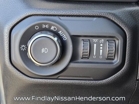 Used 2022 Jeep Wrangler Unlimited Sport image 19