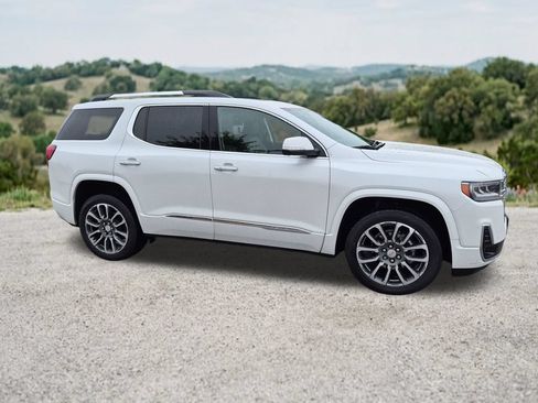 Used 2022 GMC Acadia Denali w/ Denali Ultimate Package FWD image 14