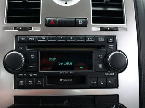Used 2005 Chrysler 300 C w/ Protection Group II image 34