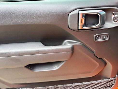 New 2025 Jeep Gladiator Sport image 29