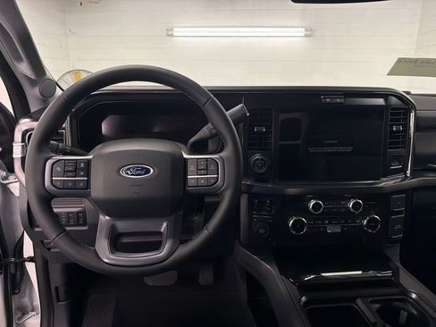 New 2026 Ford F350 Lariat w/ Lariat Ultimate Package AWD/4WD image 8