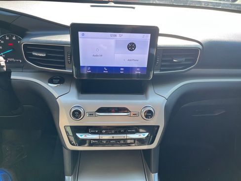 Used 2023 Ford Explorer XLT w/ Equipment Group 202A image 22