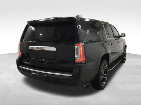 Used 2020 GMC Yukon XL Denali AWD/4WD image 13