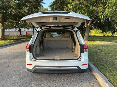Used 2014 Nissan Pathfinder S FWD image 11