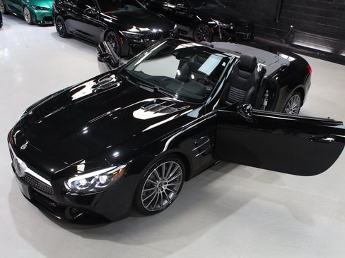 Used 2019 Mercedes-Benz SL 450 w/ Premium Package image 20