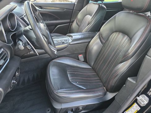 Used 2017 Maserati Levante S AWD/4WD image 9