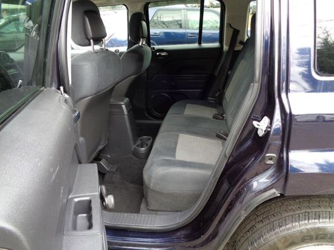 Used 2011 Jeep Patriot Sport image 39