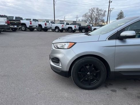 Used 2020 Ford Edge SEL w/ Convenience Package image 4