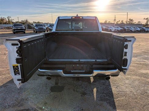 Used 2022 RAM 1500 Laramie image 14