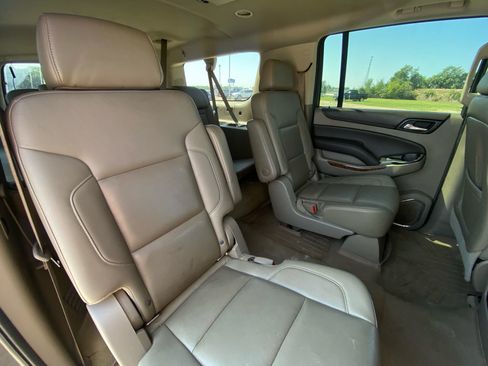 Used 2016 Chevrolet Suburban LTZ AWD/4WD image 16