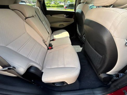 Used 2016 Kia Sorento FWD w/ LX Convenience Package image 22