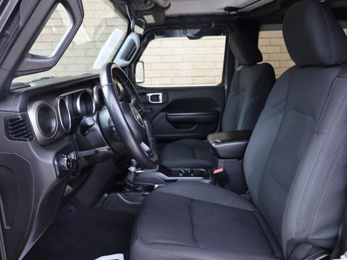 Used 2021 Jeep Wrangler Sport AWD/4WD image 19