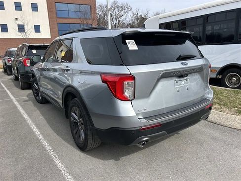 Used 2023 Ford Explorer XLT w/ Equipment Group 202A image 5