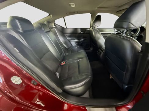 Used 2019 Nissan Altima 2.5 Platinum FWD image 26