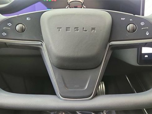 Used 2023 Tesla Model S Standard Range image 40