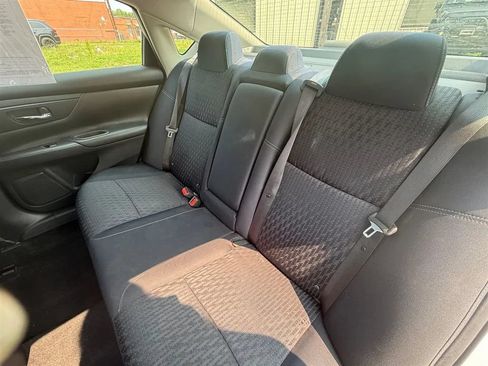 Used 2017 Nissan Altima 2.5 S w/ Power Driver Seat Package FWD image 24