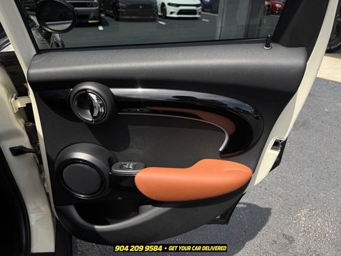 Used 2023 MINI Cooper S w/ Signature Upholstery Package FWD image 33