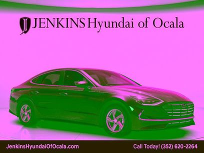 Used 2023 Hyundai Sonata SE w/ Preferred Accessory Package