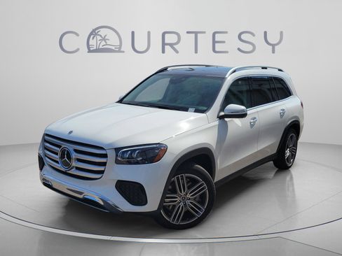 Certified 2026 Mercedes-Benz GLS 450 4MATIC image 1