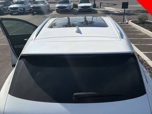 Used 2023 Genesis GV70 2.5T w/ Advanced Package image 5