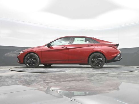 New 2026 Hyundai Elantra SEL Sport Premium image 33