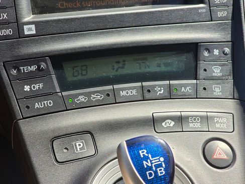 Used 2010 Toyota Prius Five FWD image 29