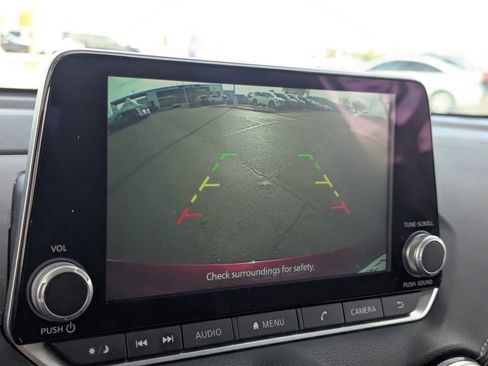 Certified 2023 Nissan Sentra SV image 30