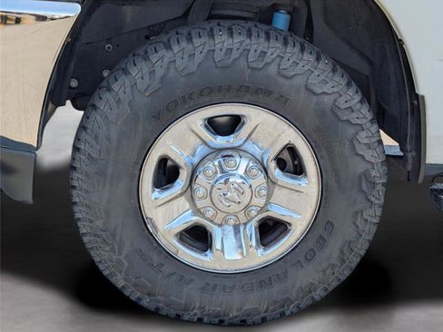 Used 2021 RAM 2500 Tradesman w/ Chrome Appearance Group AWD/4WD image 34