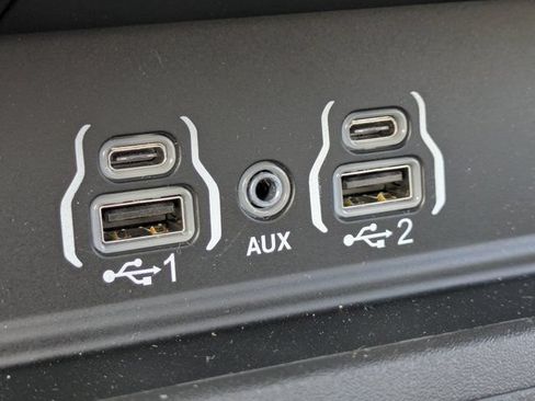 New 2026 RAM 1500 Laramie AWD/4WD image 23
