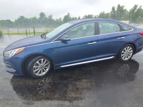 Used 2017 Hyundai Sonata Limited w/ Cargo Package FWD image 9