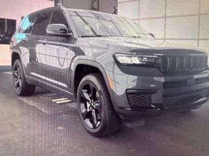 Used 2023 Jeep Grand Cherokee L Laredo