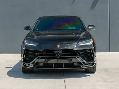 Used 2024 Lamborghini Urus Performante AWD/4WD image 4