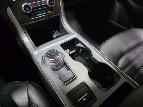 Used 2021 Ford Edge SEL w/ Cargo Accessory Package image 35