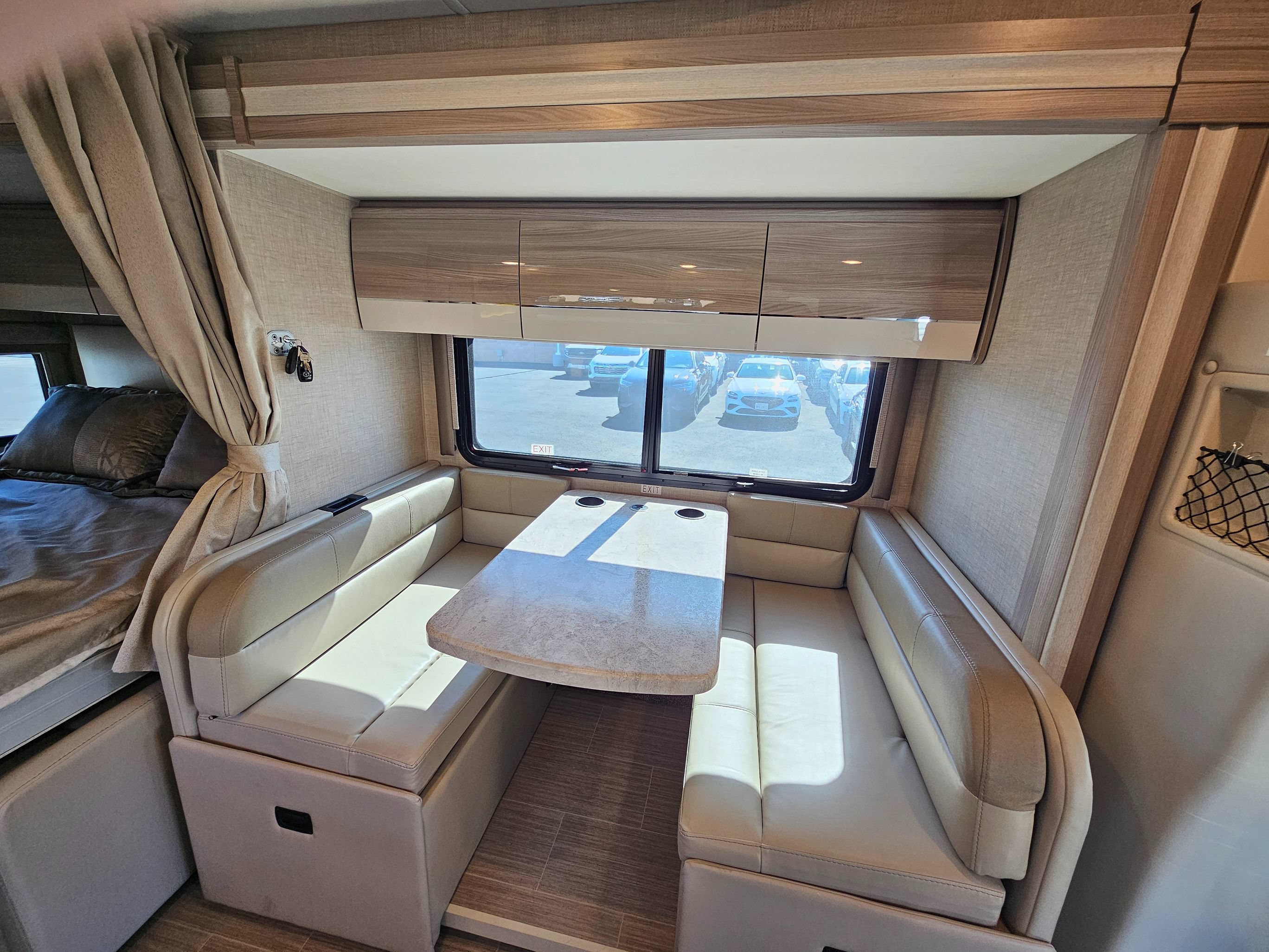 Used 2022 Mercedes-Benz Sprinter 3500 w/ Acoustic Package image 68