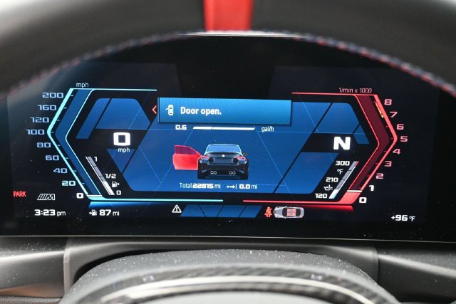 Used 2025 BMW M2 w/ Lighting Package RWD image 35