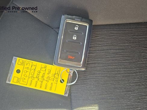 Certified 2023 Jeep Grand Cherokee Laredo AWD/4WD image 20