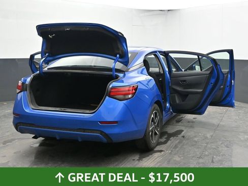 Used 2025 Nissan Sentra SV image 59