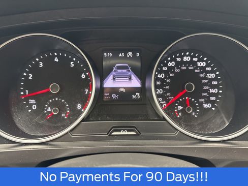 Used 2021 Volkswagen Tiguan SE image 8