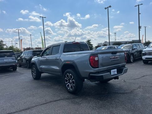 Used 2024 GMC Canyon AT4 w/ Technology Package image 5