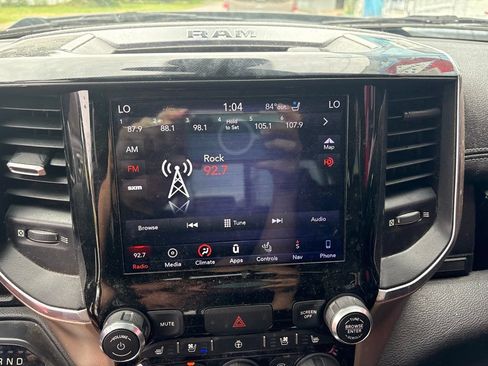 Used 2019 RAM 1500 Laramie w/ Sport Appearance Package AWD/4WD image 19