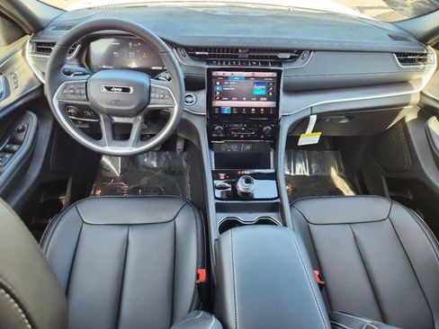 New 2025 Jeep Grand Cherokee L Limited w/ Trailer Tow Package AWD/4WD image 25